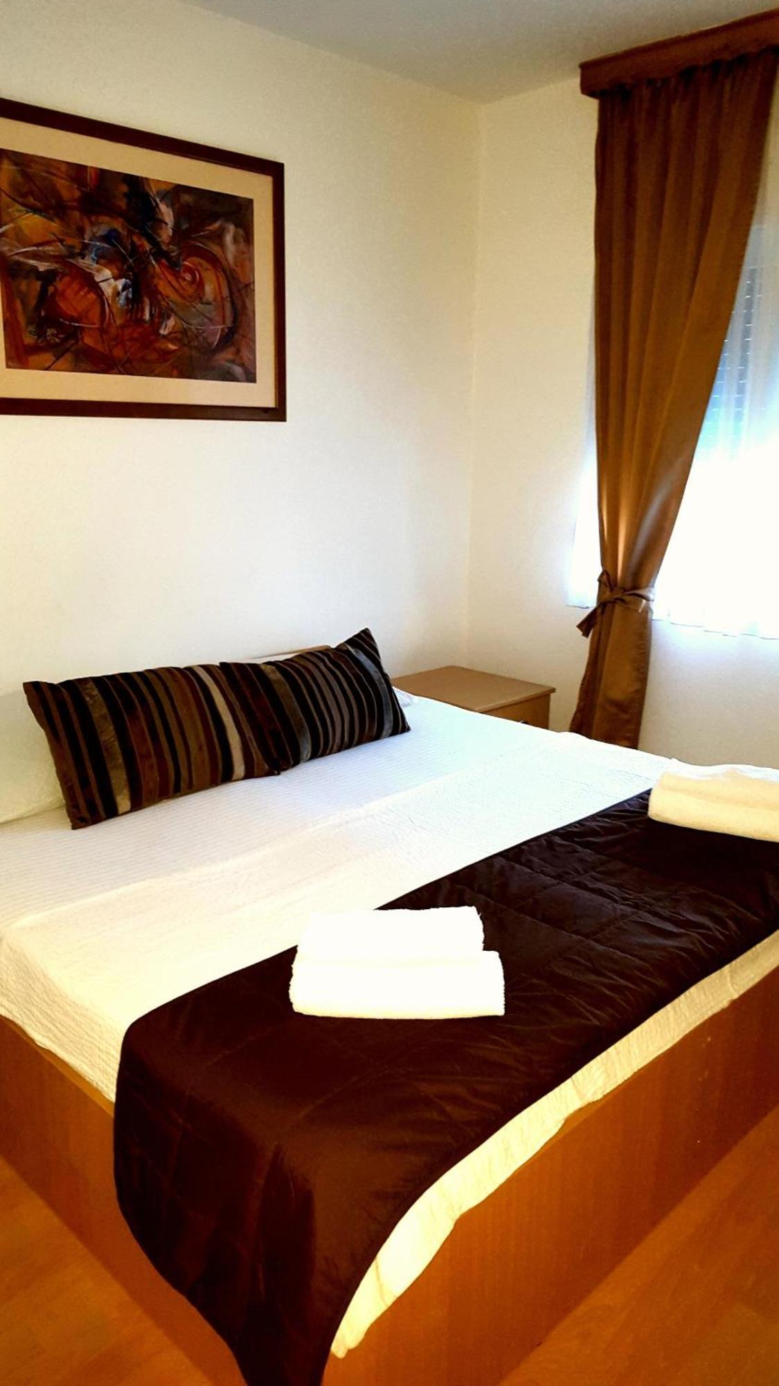 Hotel Amicus Mostar Oda fotoğraf